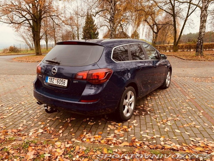 Opel Astra 2,0 J SPORTS TOURER 2011