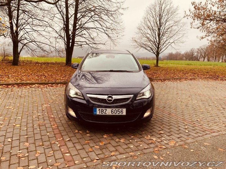 Opel Astra 2,0 J SPORTS TOURER 2011