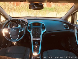 Opel Astra 2,0   J SPORTS TOURER 2011