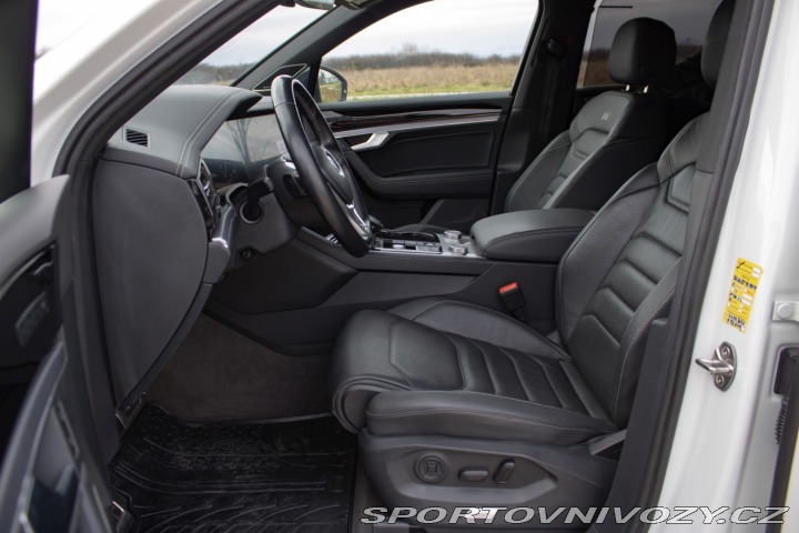 Volkswagen Ostatní modely Touareg  3.0 V6 TDi R-Line Black 2020