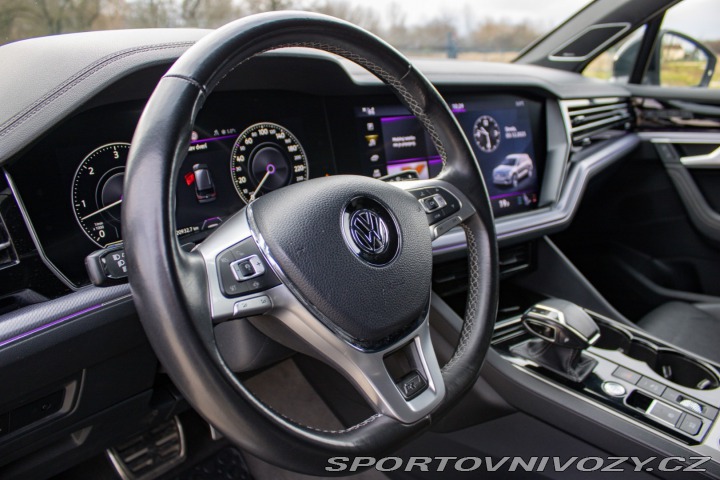 Volkswagen Ostatní modely Touareg  3.0 V6 TDi R-Line Black 2020