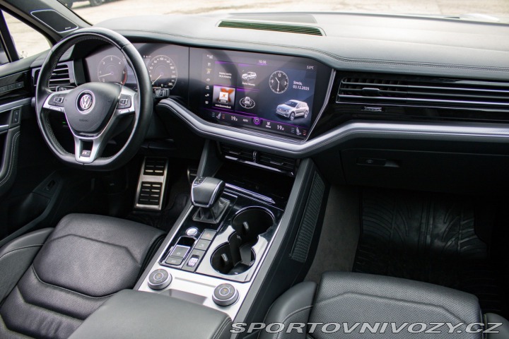 Volkswagen Ostatní modely Touareg  3.0 V6 TDi R-Line Black 2020