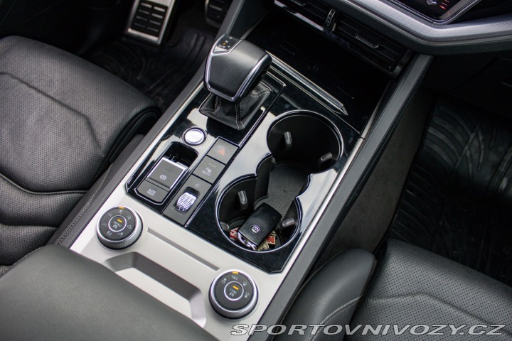 Volkswagen Ostatní modely Touareg  3.0 V6 TDi R-Line Black 2020
