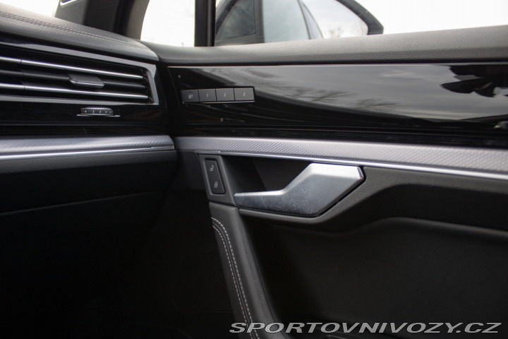 Volkswagen Ostatní modely Touareg  3.0 V6 TDi R-Line Black 2020