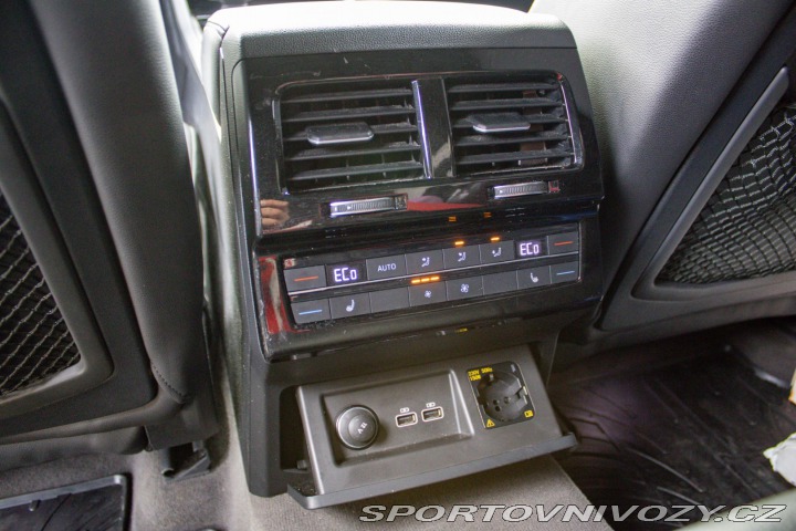 Volkswagen Ostatní modely Touareg  3.0 V6 TDi R-Line Black 2020