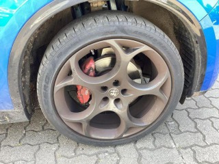 Alfa Romeo Stelvio 2.0 Turbo 16V 206kW Veloc 2024