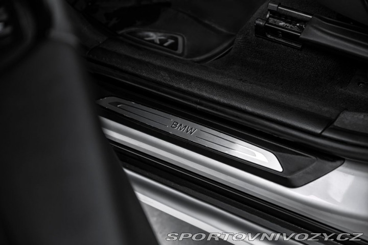 BMW X1 2,0d xDrive 140kW LED Nav 1800