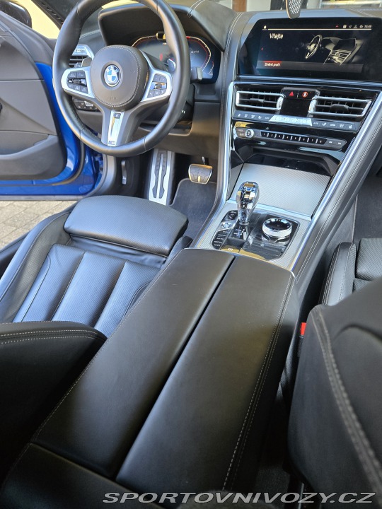 BMW 8 M850i,Čr,kupe,laser,karbo 2021