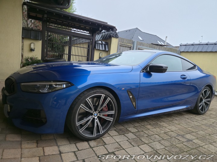BMW 8 M850i,Čr,kupe,laser,karbo 2021
