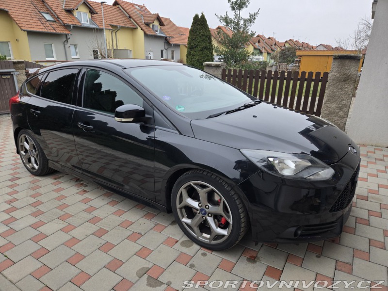 Ford Focus ST 