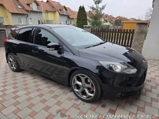 Ford Focus ST 
