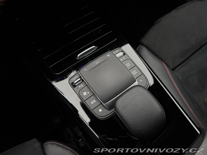 Mercedes-Benz A A 200d AMG 2020