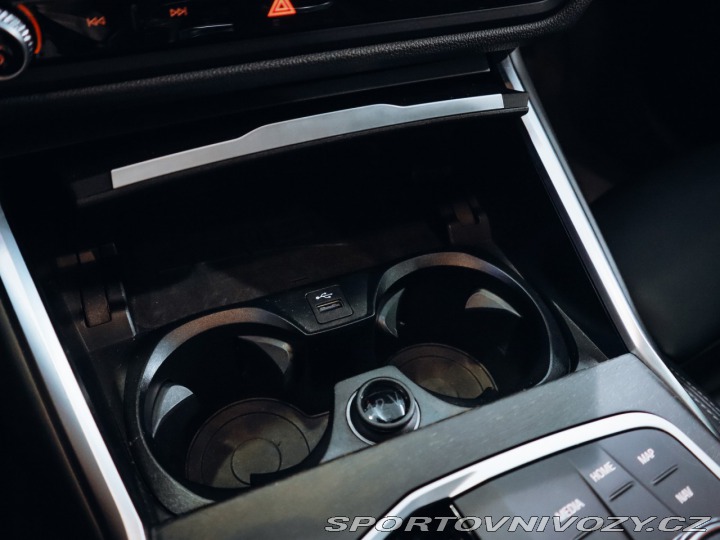 BMW 3 330d xDrive Touring 210 k 2022