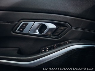 BMW 3 330d xDrive Touring 210 k 2022