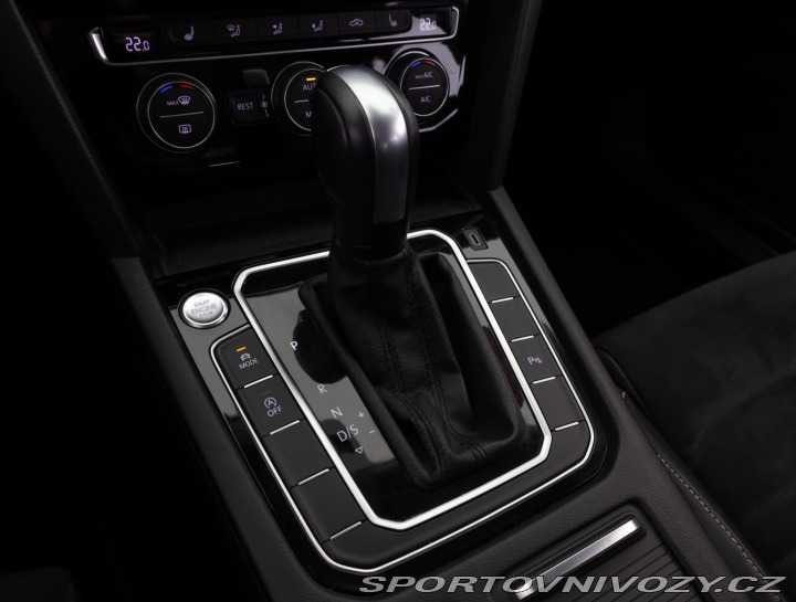 Volkswagen Ostatní modely Passat 2.0 TSI 2020