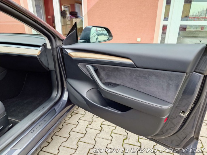 Tesla Model 3 Long Range Dual Motor 366 2021