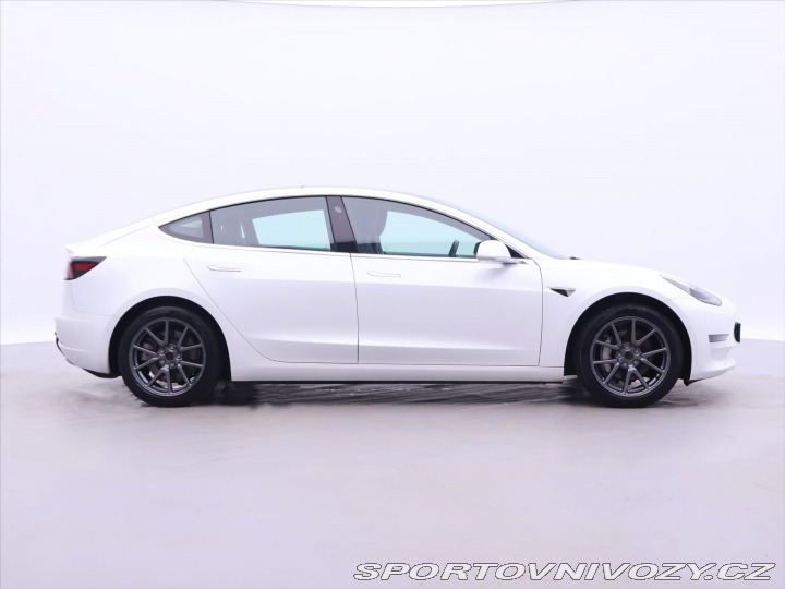 Tesla Model 3 Long Range AWD tažné DPH 2020