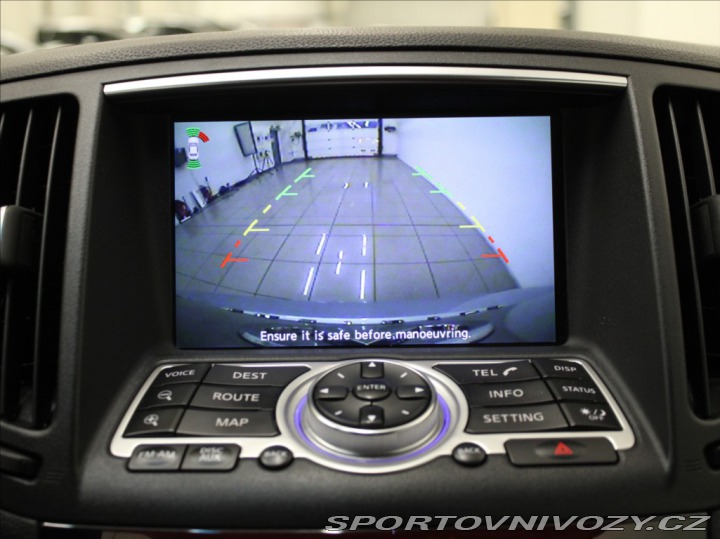 Infiniti G37 3,7 V6 235kW Premium 107t 2011