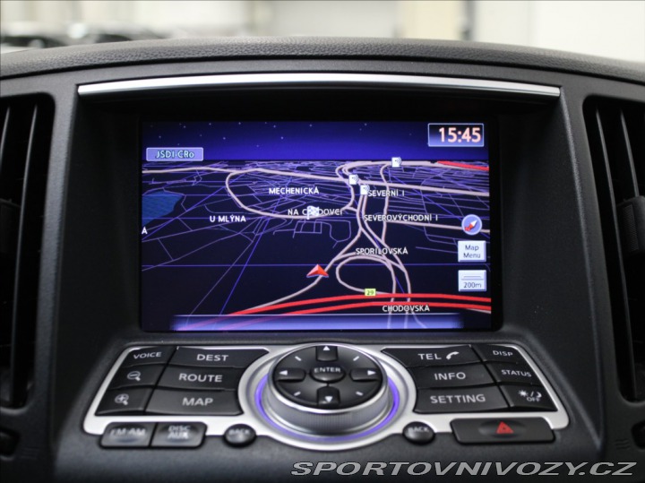 Infiniti G37 3,7 V6 235kW Premium 107t 2011