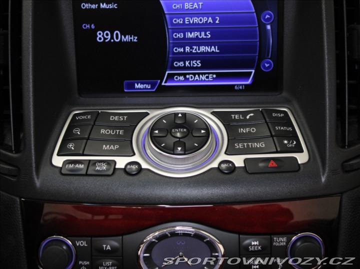 Infiniti G37 3,7 V6 235kW Premium 107t 2011