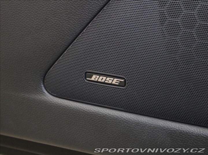 Infiniti G37 3,7 V6 235kW Premium 107t 2011