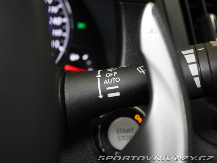 Infiniti G37 3,7 V6 235kW Premium 107t 2011