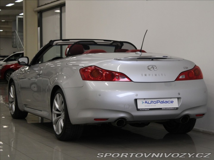 Infiniti G37 3,7 V6 235kW Premium 107t 2011