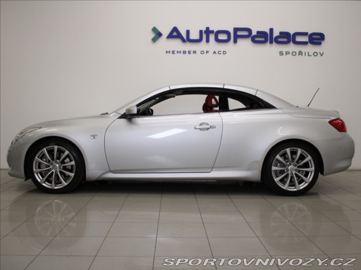 Infiniti G37 3,7 V6 235kW Premium 107t 2011