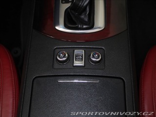 Infiniti G37 3,7 V6 235kW Premium 107t 2011