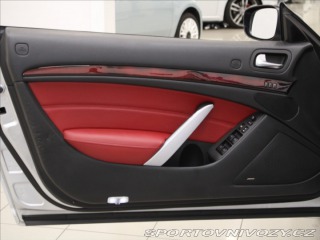 Infiniti G37 3,7 V6 235kW Premium 107t 2011