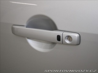 Infiniti G37 3,7 V6 235kW Premium 107t 2011