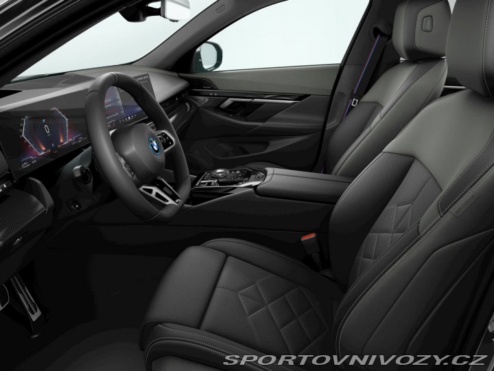 BMW 5 550e xDrive 2025