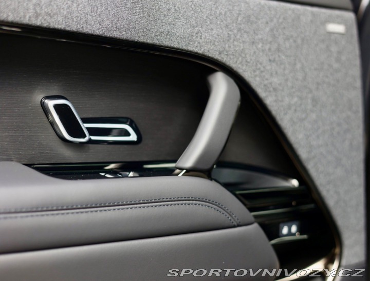 Ostatní značky Ostatní modely Land Rover Range Rover Sport P550e Autobiography 405K 2025