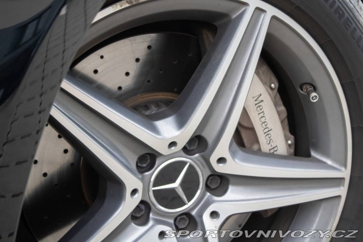 Mercedes-Benz E Kombi 300DE AMG Packet / 2021