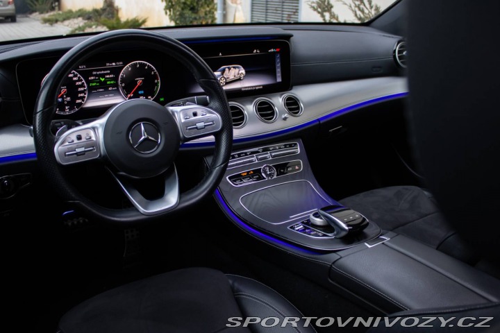 Mercedes-Benz E Kombi 300DE AMG Packet / 2021