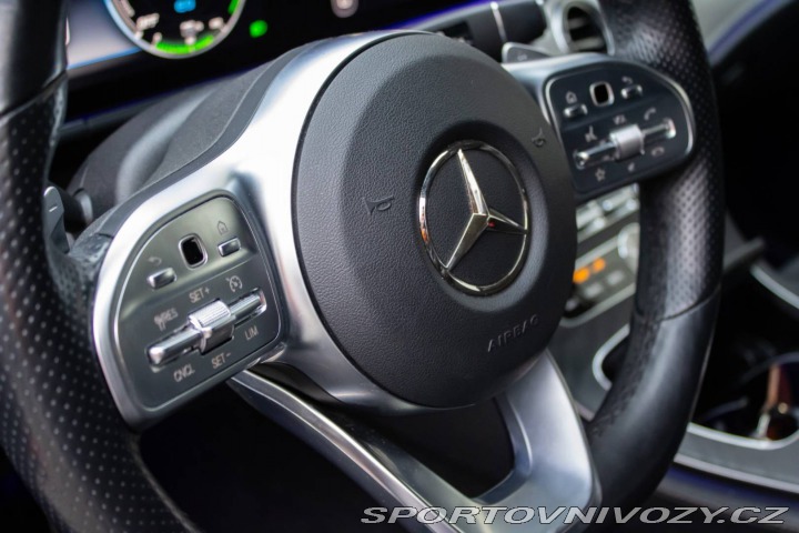 Mercedes-Benz E Kombi 300DE AMG Packet / 2021