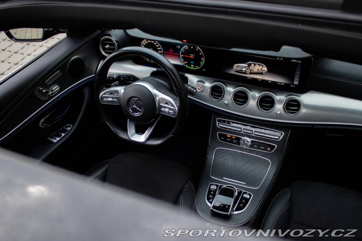 Mercedes-Benz E Kombi 300DE AMG Packet / 2021