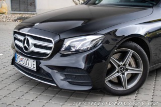 Mercedes-Benz E Kombi 300DE AMG Packet / 2021