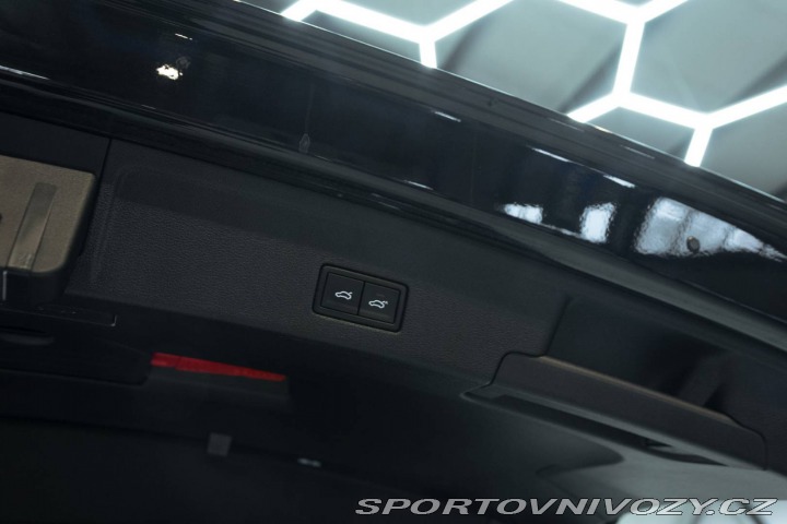 Volkswagen Ostatní modely Touareg  3.0 V6 TDI SCR 286k R-Li 2018