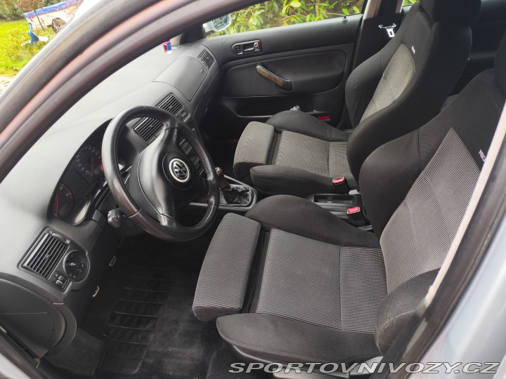 Volkswagen Golf  1998