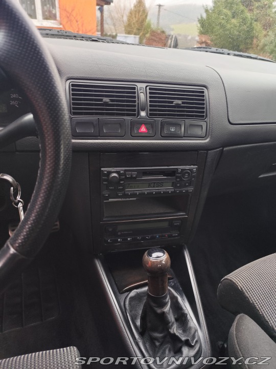 Volkswagen Golf  1998