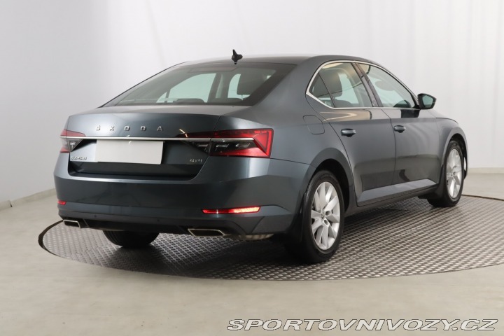 Škoda Superb Ambition 2.0 TSI 2021