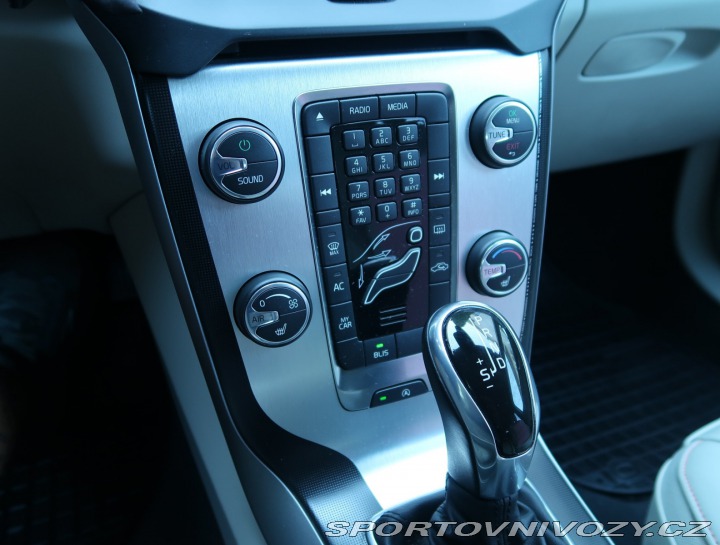 Volvo V40 Ocean Race 1.6 T4 2014