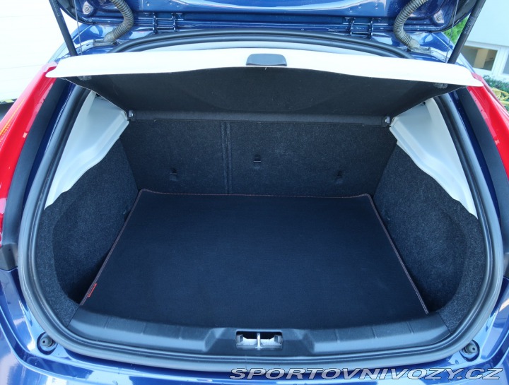 Volvo V40 Ocean Race 1.6 T4 2014