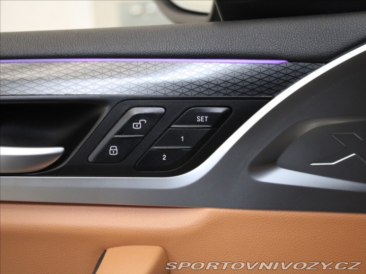 BMW X3 3,0 30xD M-Paket Paměť T 2022