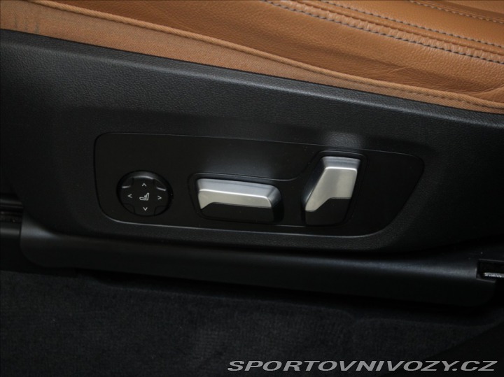 BMW X3 3,0 30xD M-Paket Paměť T 2022