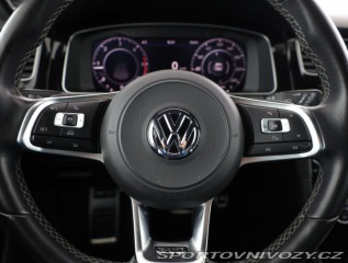 Volkswagen Golf Highline 2.0 TDI GTD 2017