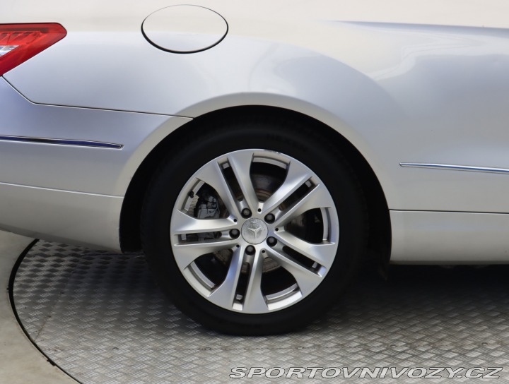Mercedes-Benz E E 250 CDI 2009