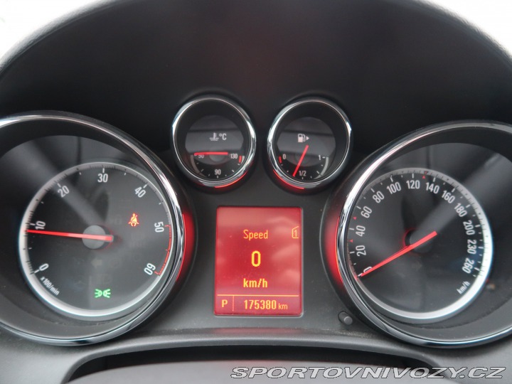 Opel Astra 2.0 CDTI 2012