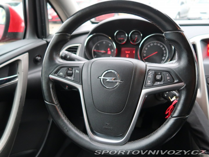 Opel Astra 2.0 CDTI 2012